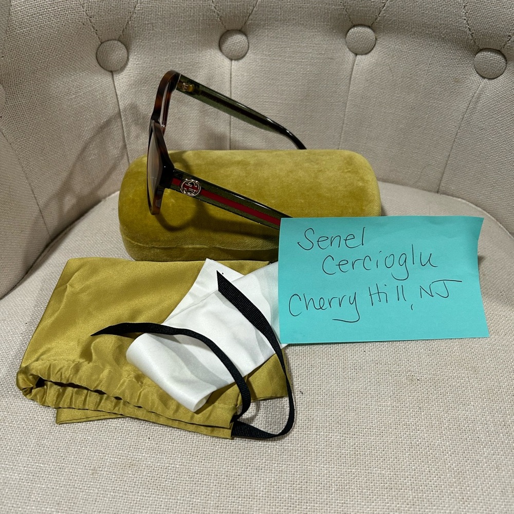 Authentic Gucci Red and Black Women's Optical Glasses - Picture 6 of 7